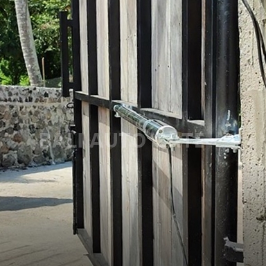 Mesin Pintu Swing Otomatis di Bali